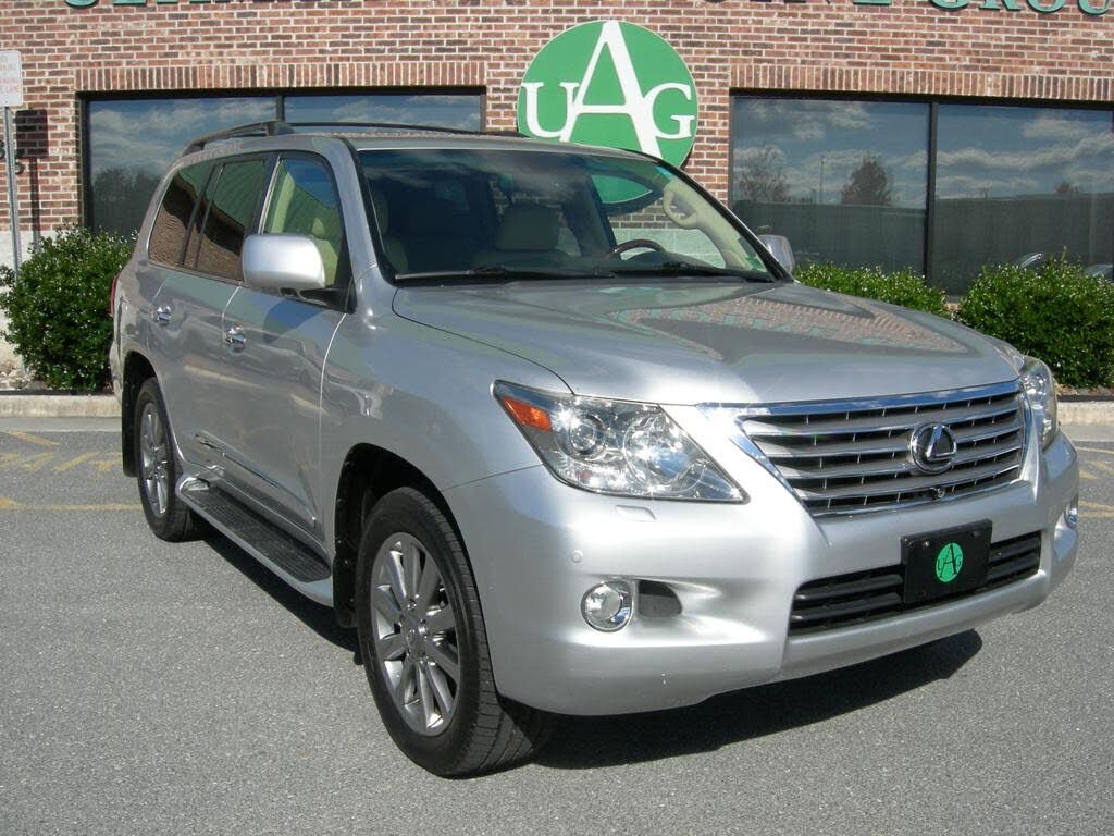 Lexus LX