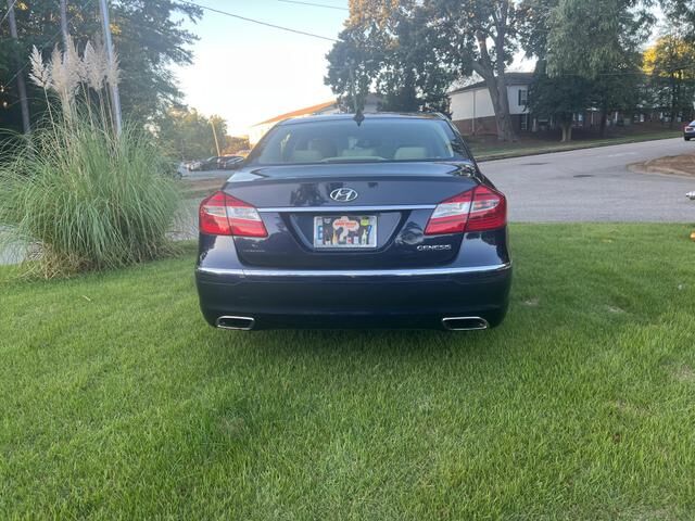 Hyundai Genesis