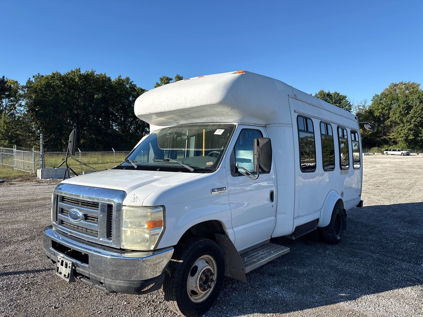 Ford E-350