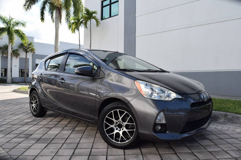 Toyota Prius C