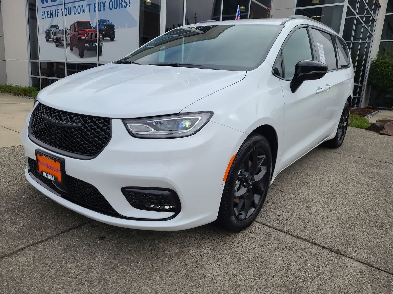 2026 CHRYSLER Pacifica