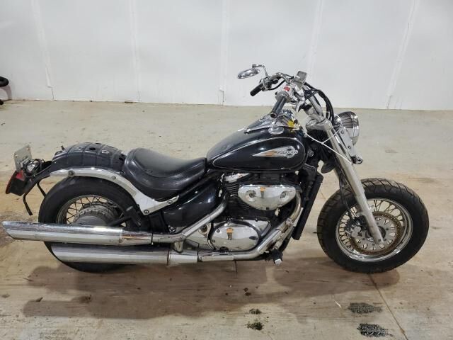 Suzuki VL800K