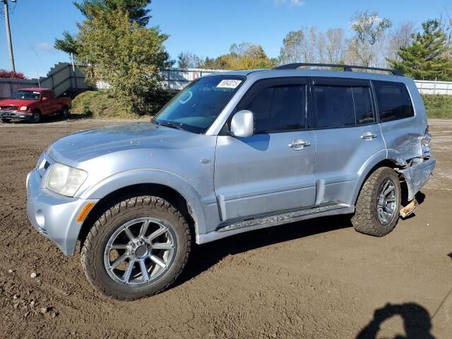 Mitsubishi Montero