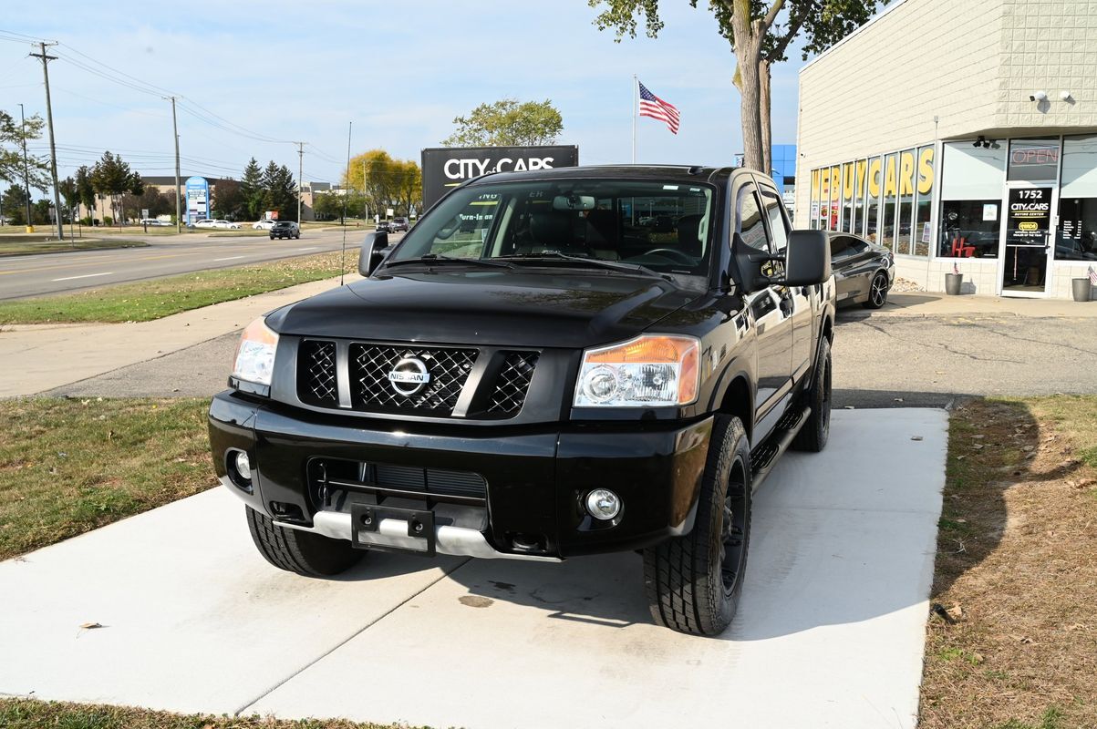 Nissan Titan