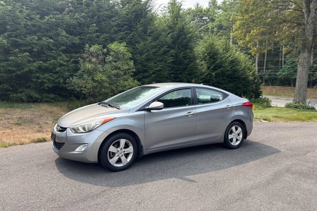 2013 HYUNDAI Elantra