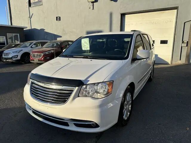 Chrysler Town and Country