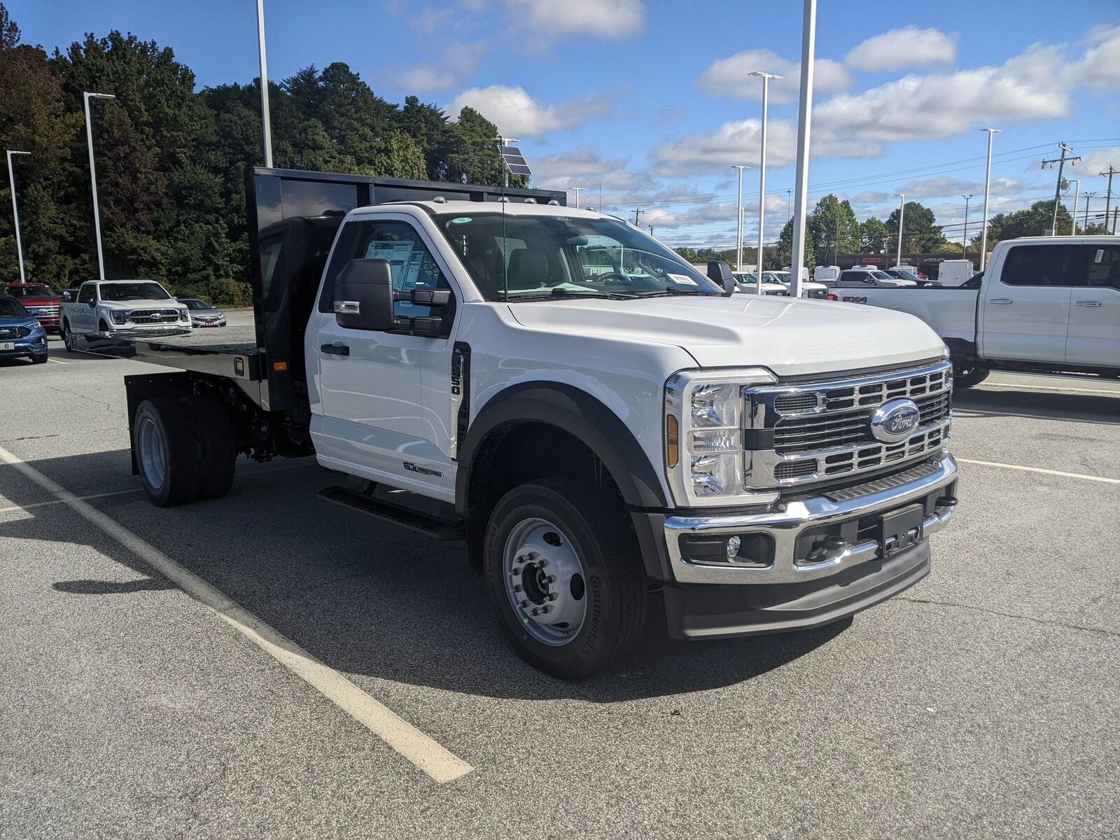 2025 FORD F-550