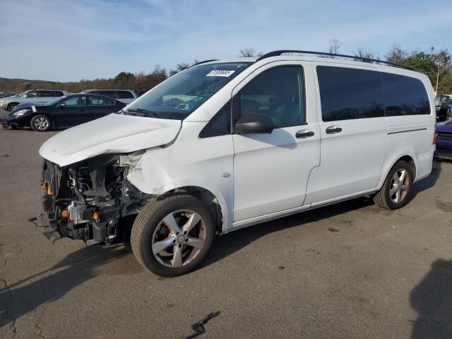 Mercedes-Benz METRIS