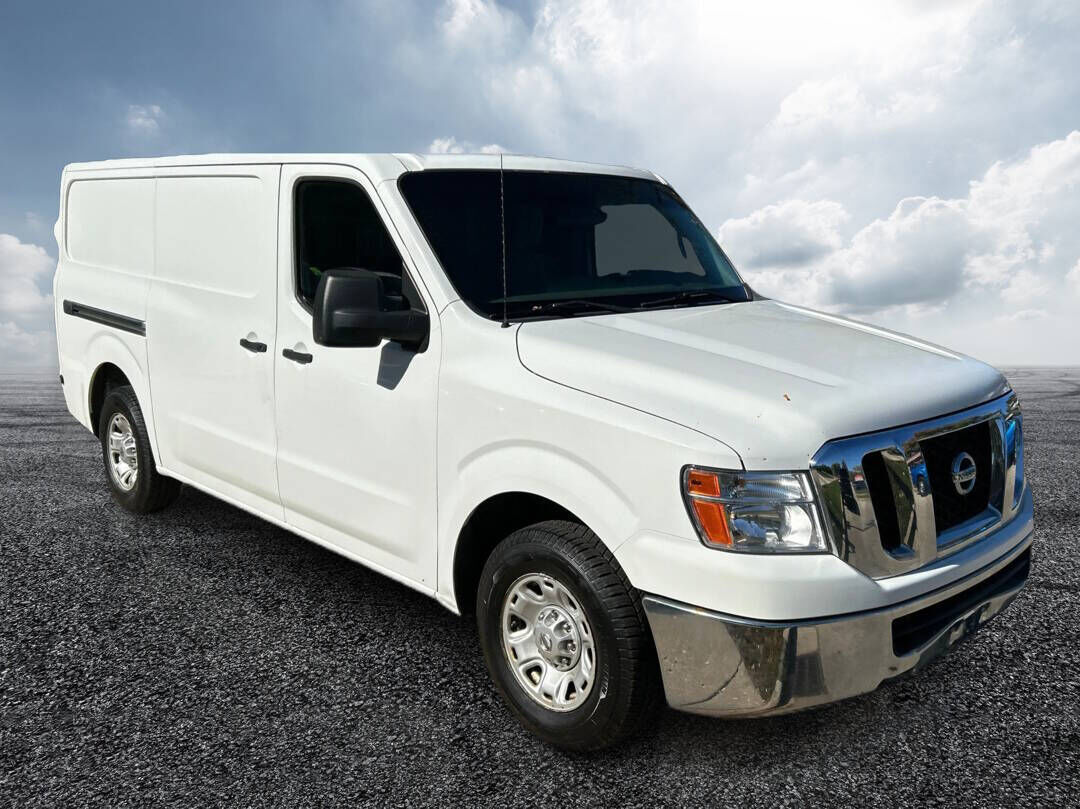 Nissan NV