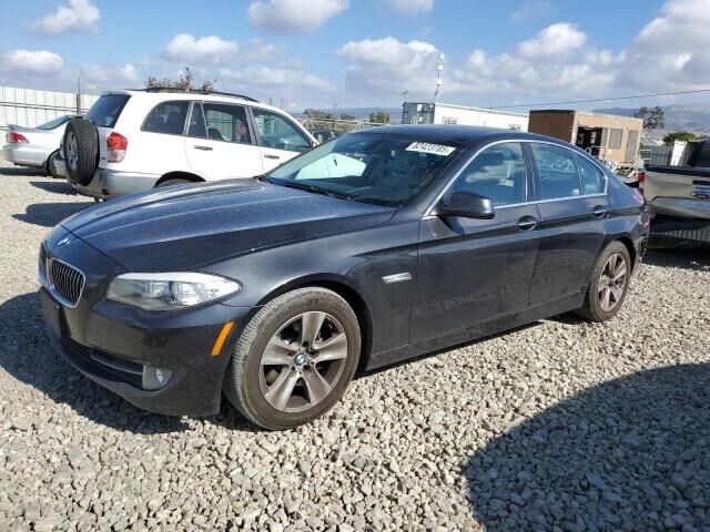 BMW 528i