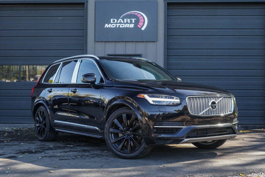 2017 VOLVO XC90