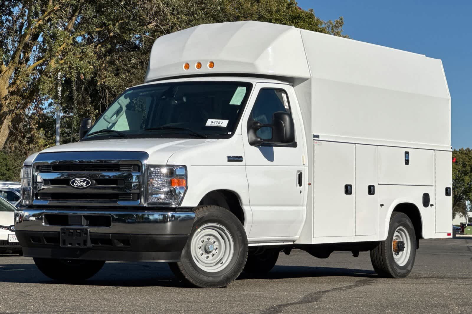 2026 FORD E-350