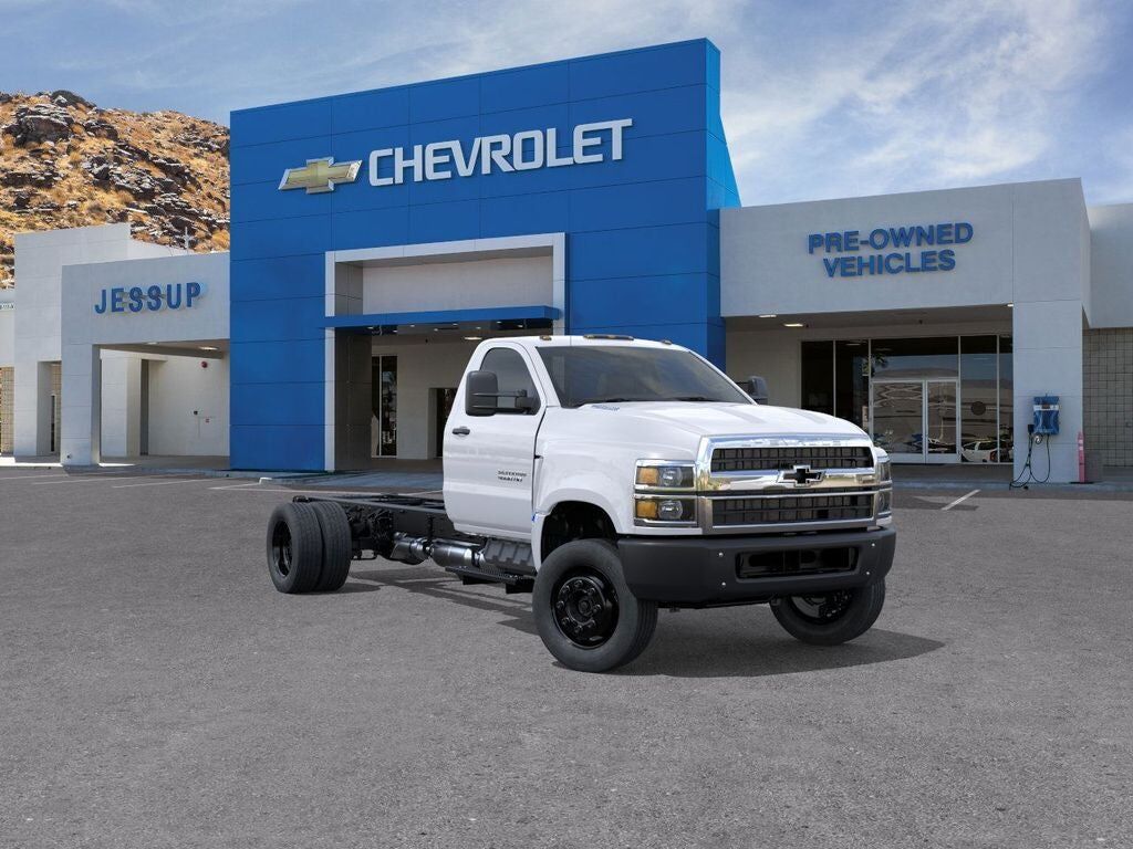 2025 GMC Silverado Medium Duty