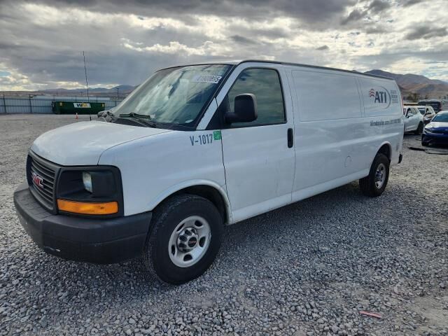 GMC Savana