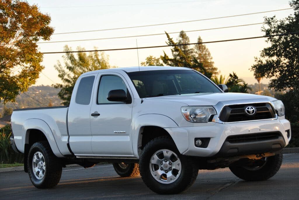 2013 TOYOTA Tacoma