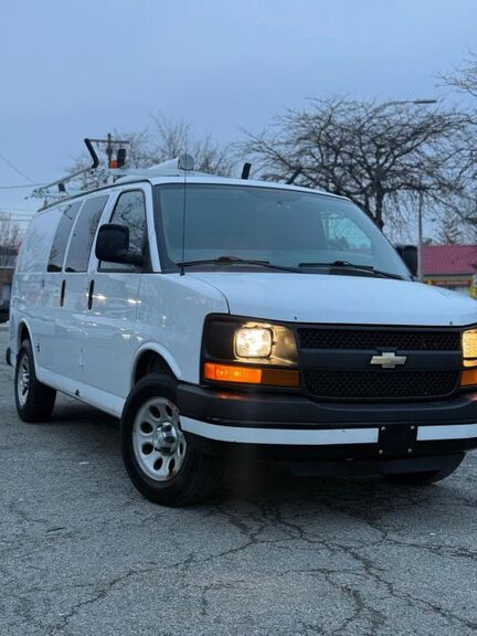2013 CHEVROLET Express