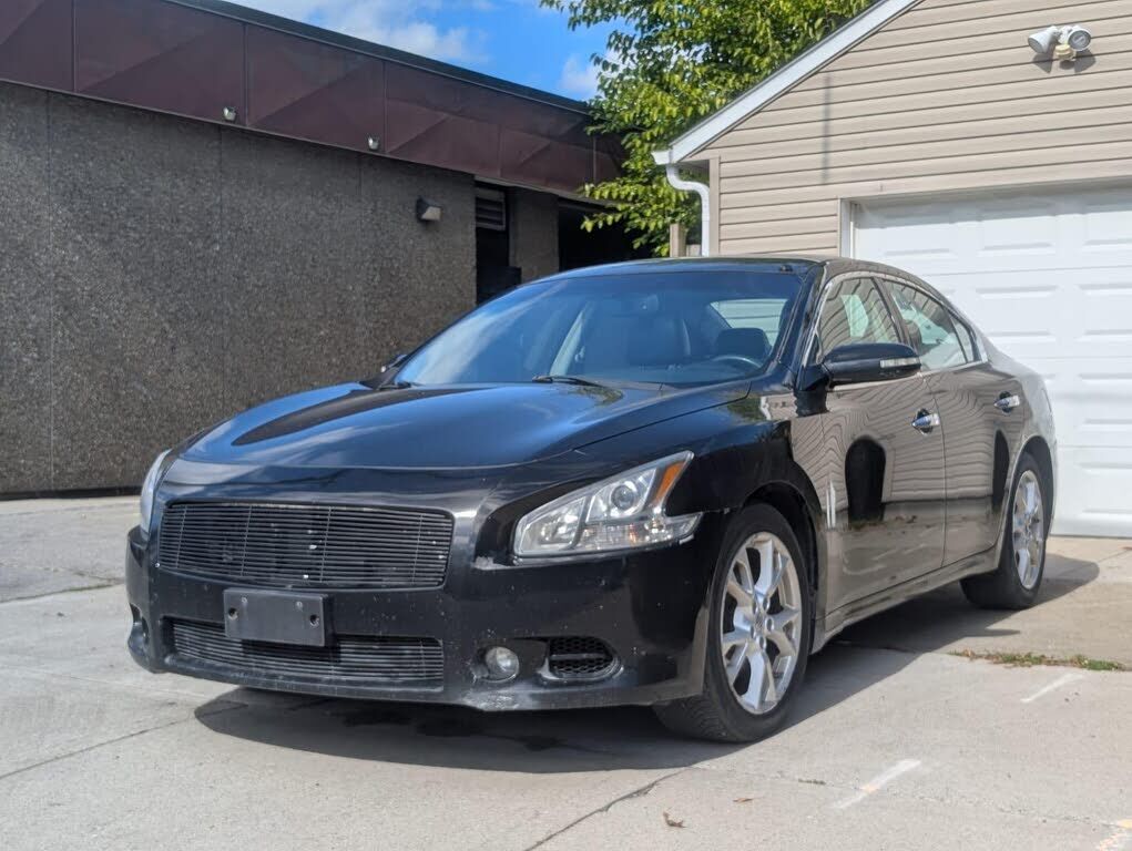 Nissan Maxima