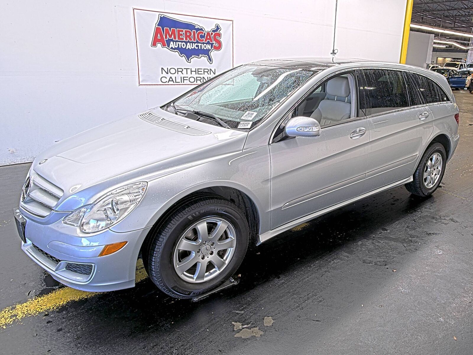Mercedes-Benz R-Class