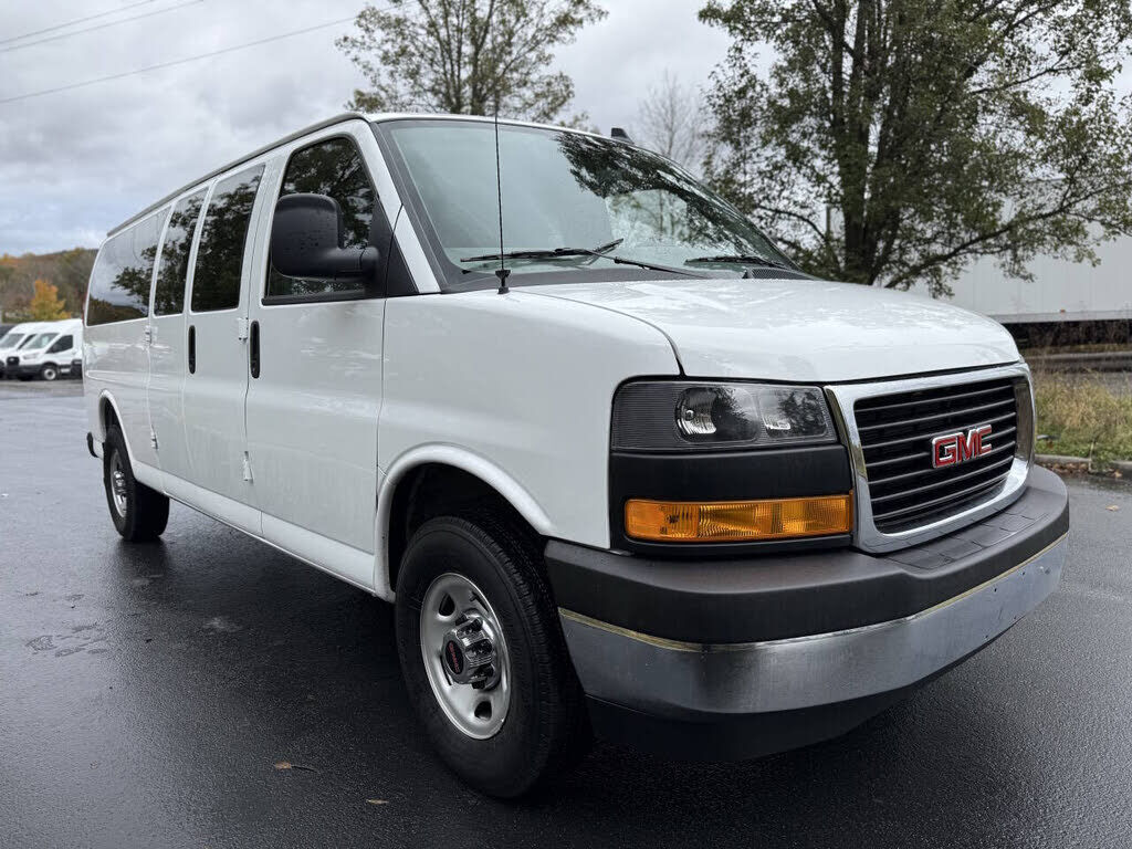 2025 GMC Savana