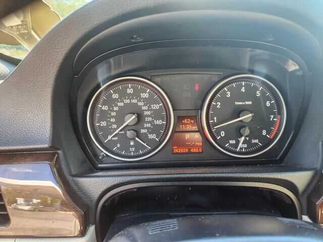 BMW 328i