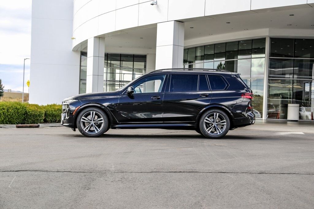 2026 BMW X7