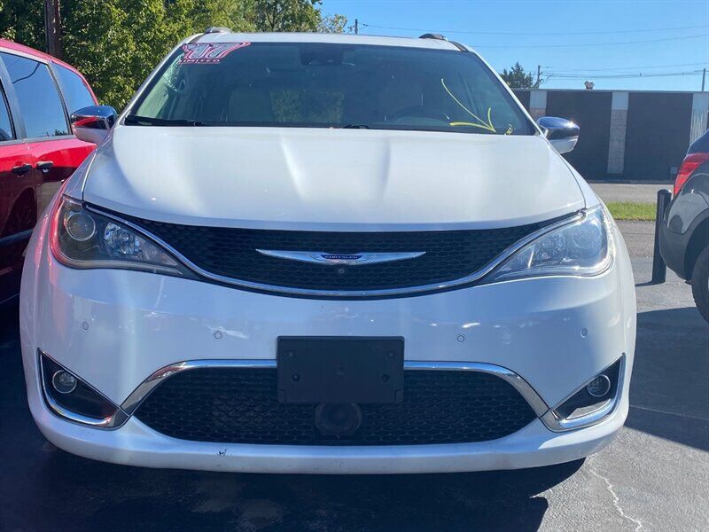 2017 CHRYSLER Pacifica