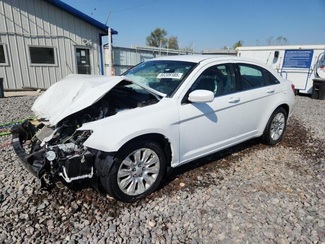 Chrysler 200