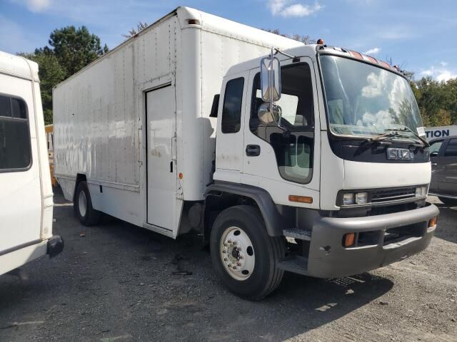 Isuzu F7