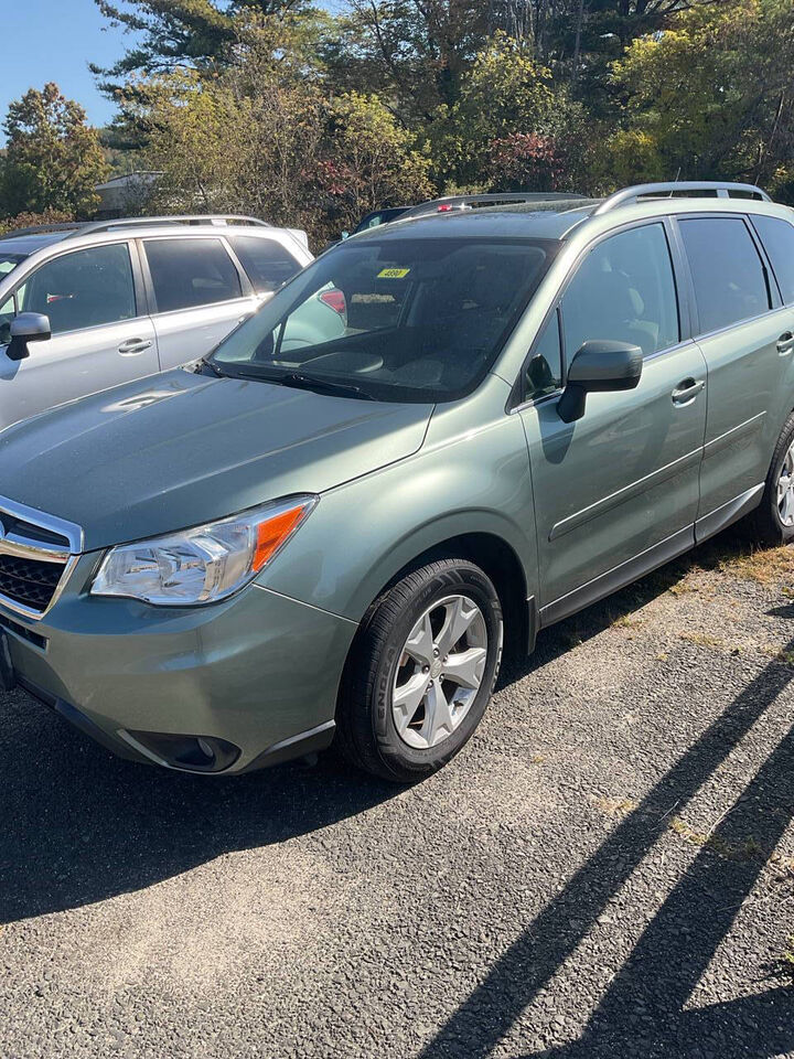 2015 SUBARU Forester