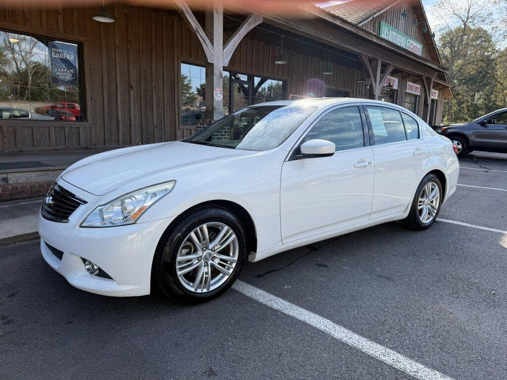 Infiniti G37