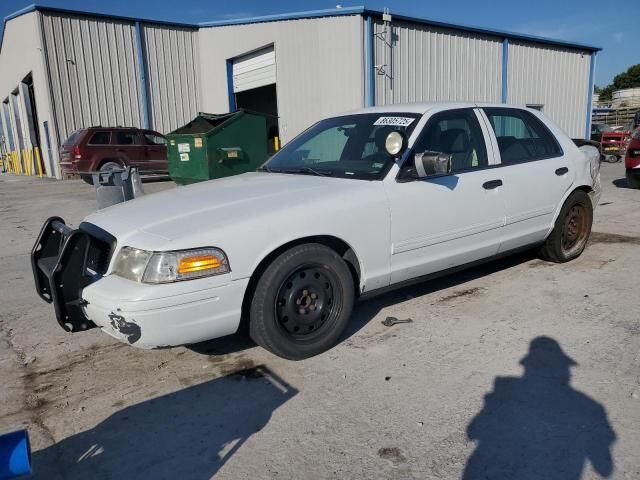 Ford Crown Victoria