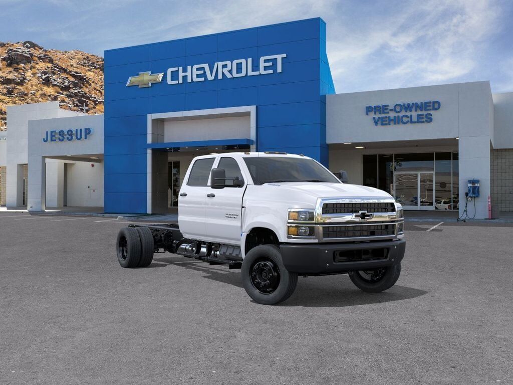 2025 GMC Silverado Medium Duty