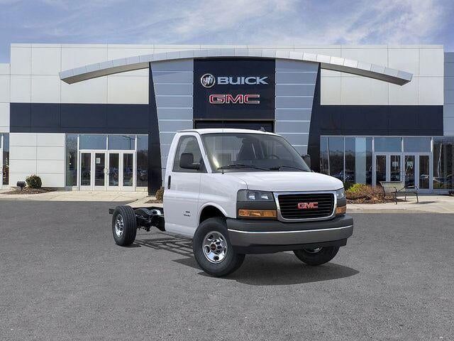 2025 GMC Savana