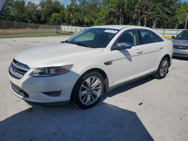 Ford Taurus