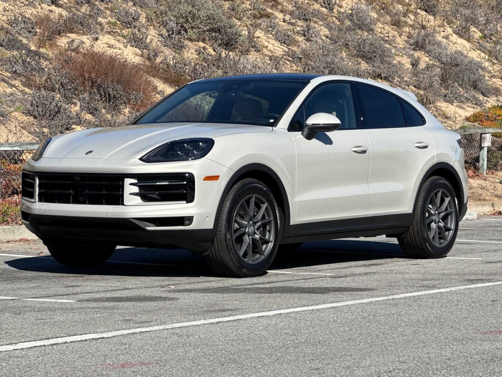 2025 PORSCHE Cayenne