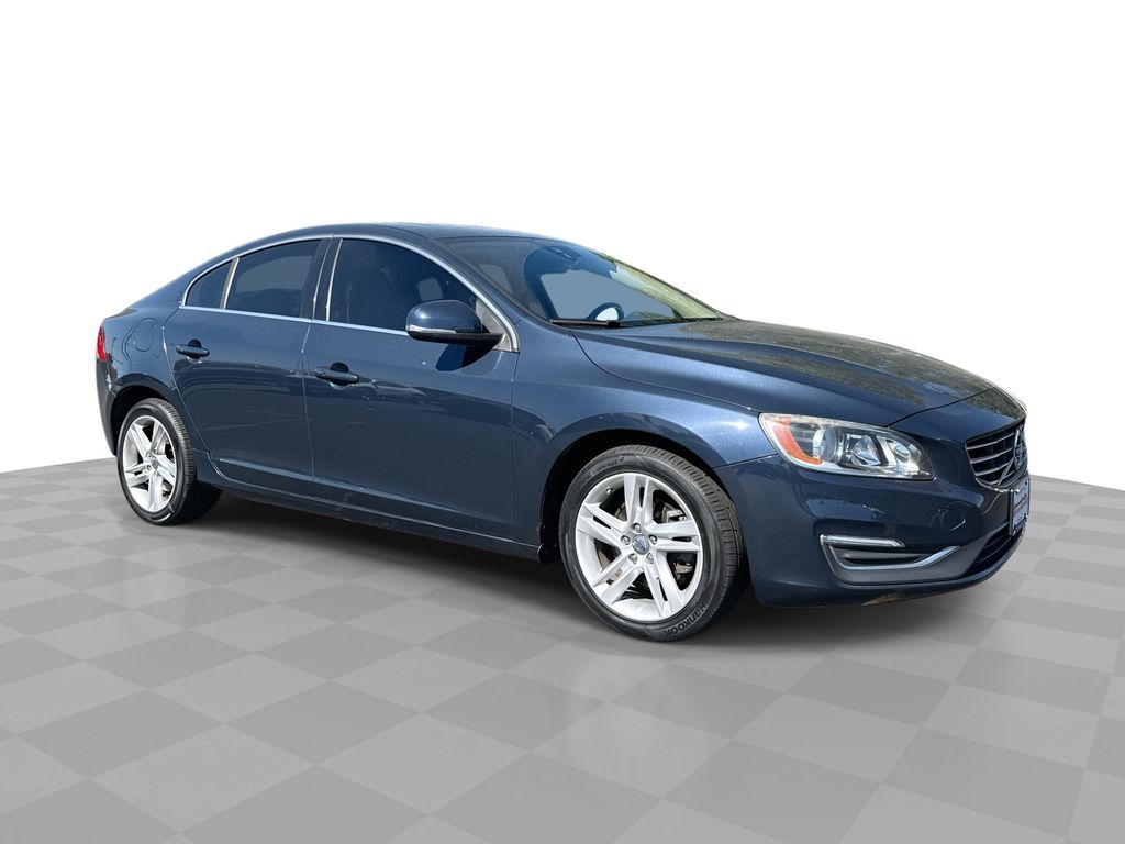 2015 VOLVO S60