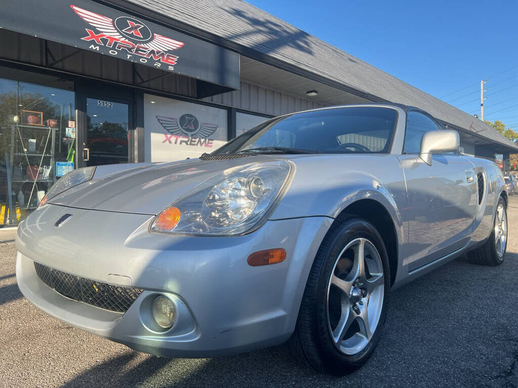 2003 TOYOTA MR2