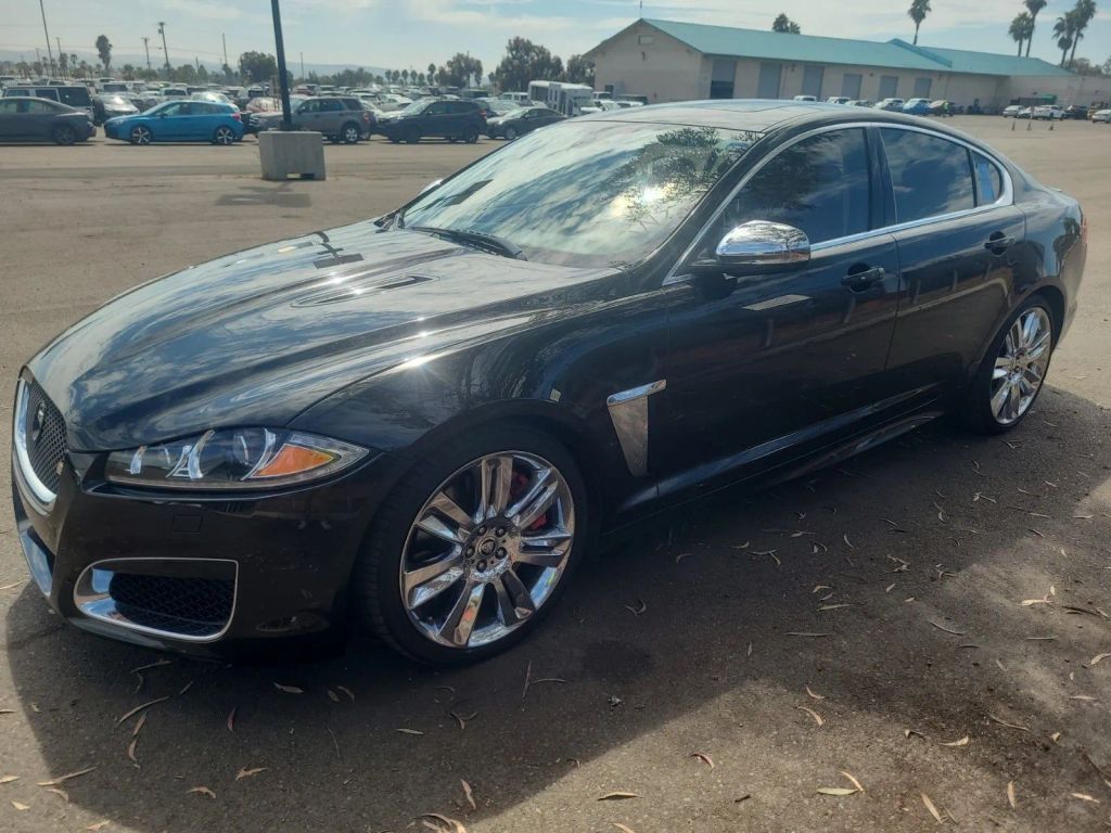 Jaguar XF