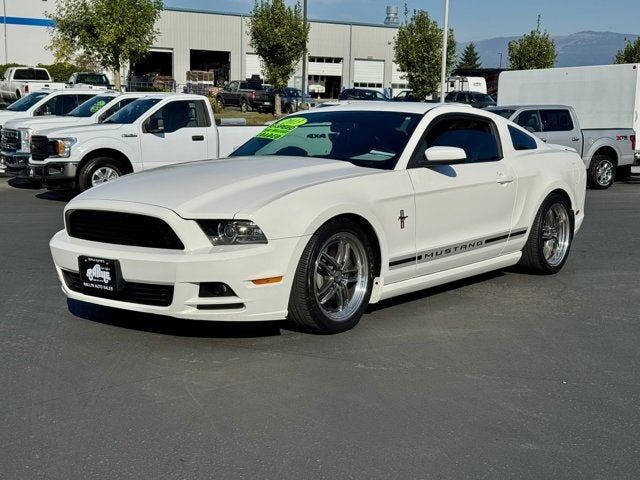 2013 FORD Mustang