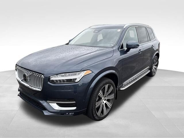2025 VOLVO XC90
