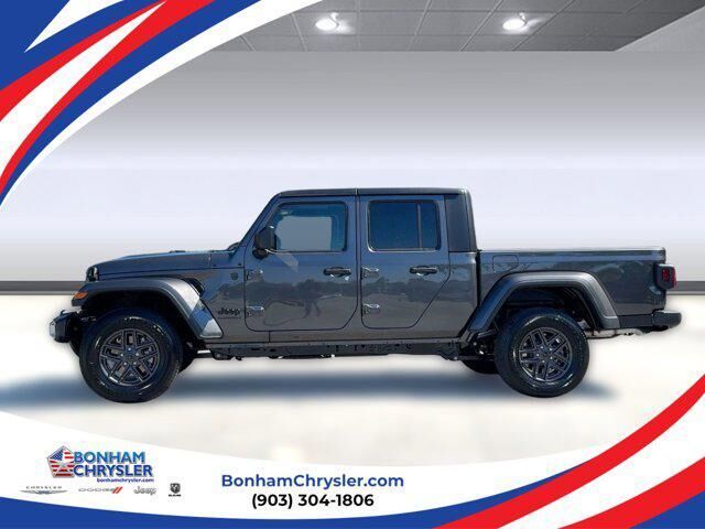 2025 JEEP Gladiator