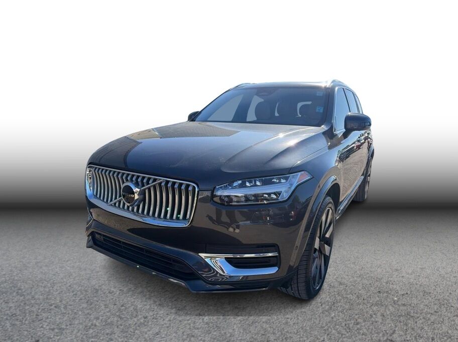 2023 VOLVO XC90