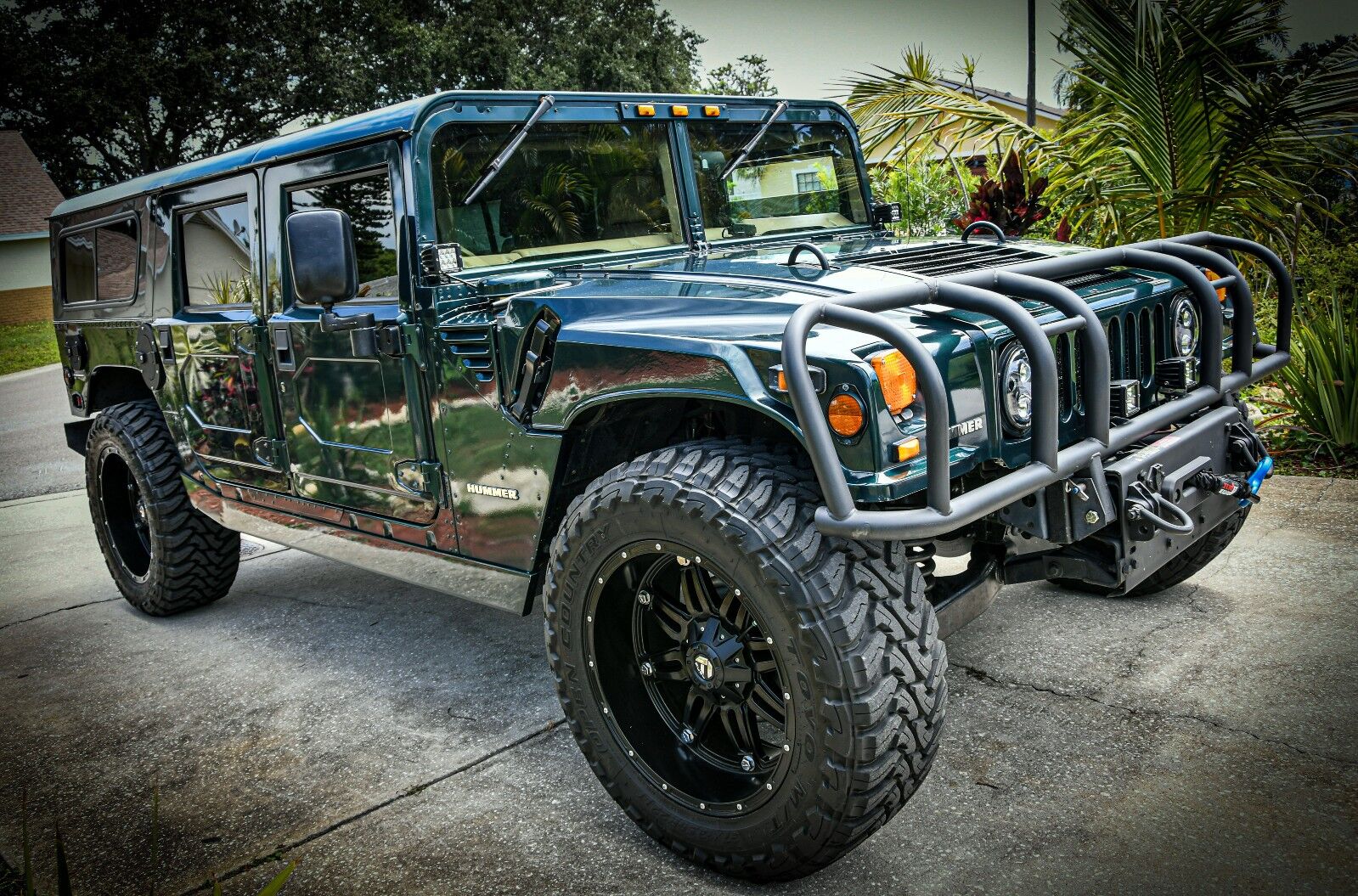 HUMMER H1