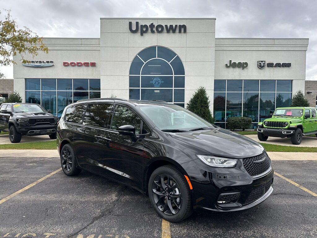 2026 CHRYSLER Pacifica