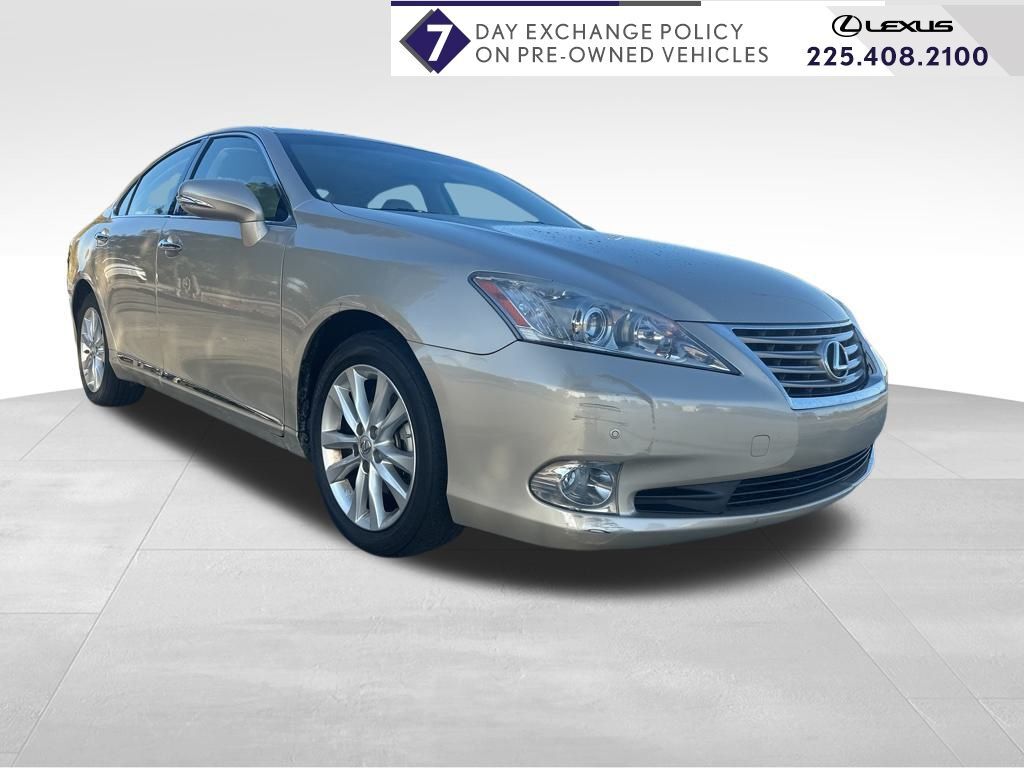 Lexus ES