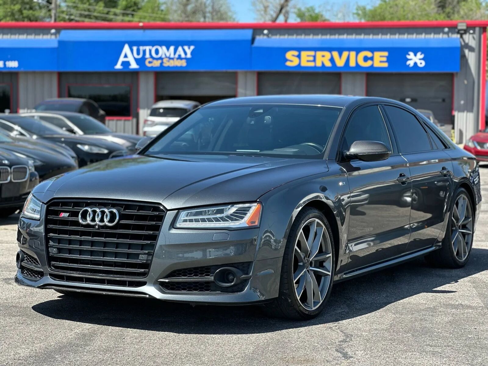 Audi S8