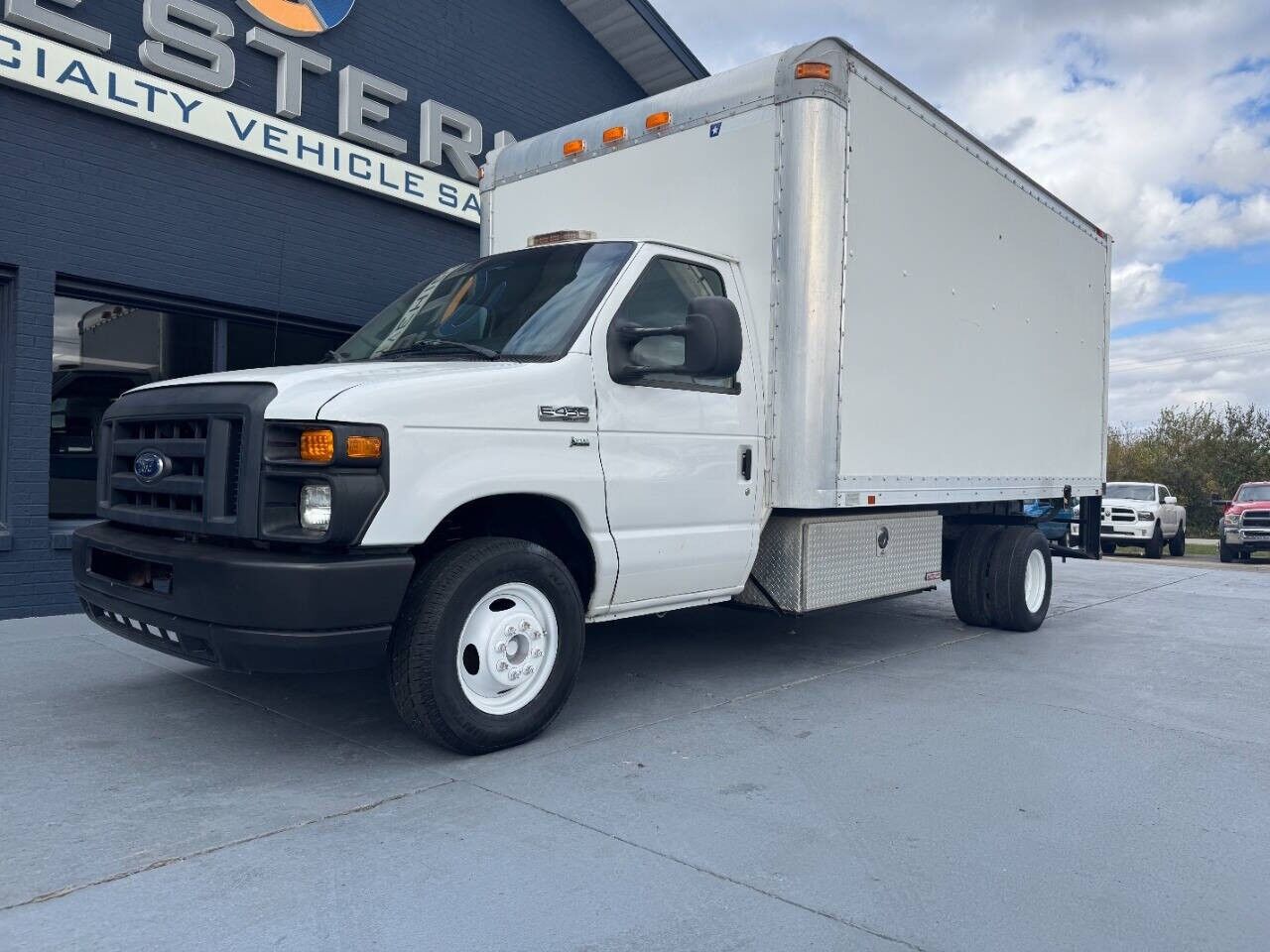 Ford E-450