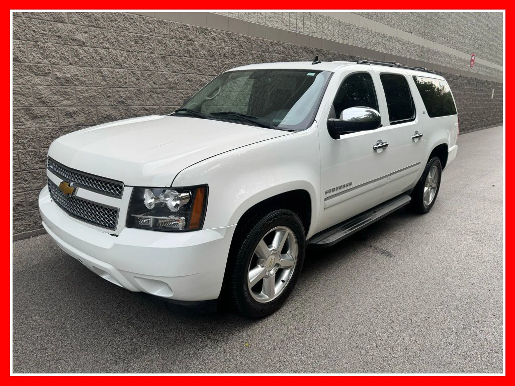 2013 CHEVROLET Suburban