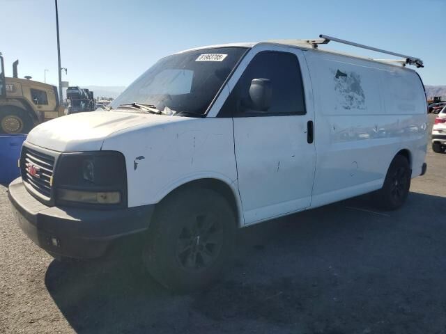 GMC Savana