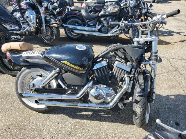 Suzuki VZ800K